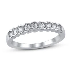 Diamond Anniversary Ring 1/3 Ct Tw In 14K White Gold