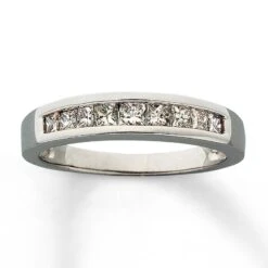 Previously Owned Diamond Wedding Band 1/2 Ct Tw Princess-cut 14K White Gold